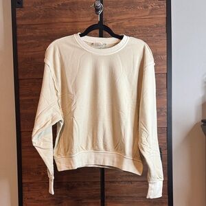 Zenana Outfitters Cream Sweatshirt